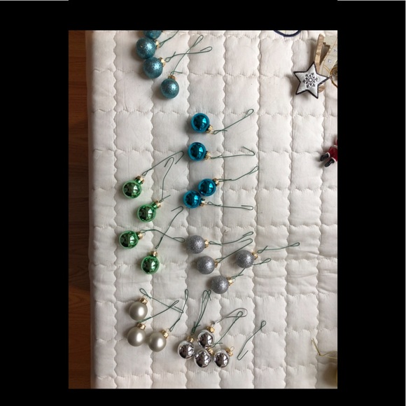 Christmas ornaments - Picture 3 of 9